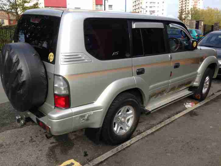 2000 TOYOTA LANDCRUISER COLORADO GXTD SILVER IN VERY GOOD CONDITION