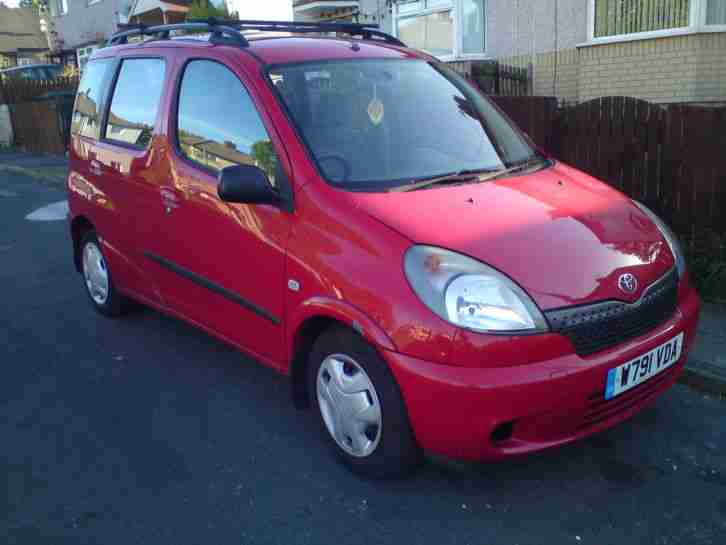 2000 YARIS VERSO RED