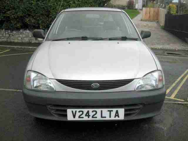 2000(V)Daihatsu Charade LXi SE,1296cc Petrol,Manual Car,Hatchback