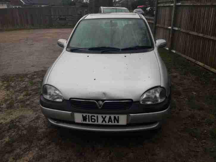 2000 VAUXHALL CORSA CLUB 16V SILVER spares or repair breaker project good engine