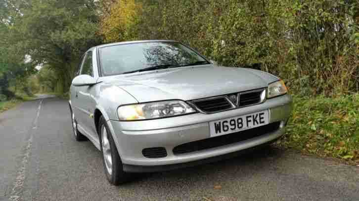 2000 VAUXHALL VECTRA 1.8 SRI SILVER
