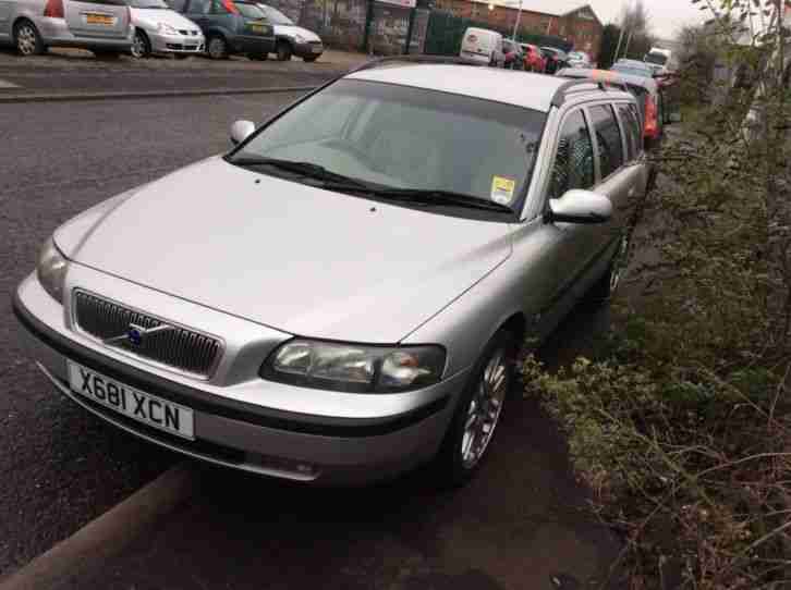 2000 VOLVO V70 T5 AUTO SILVER