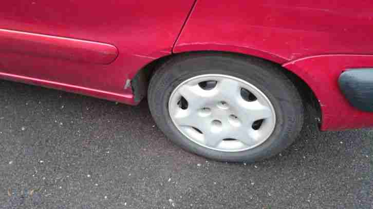 2000 (W) Citroen Xsara 1.4i Forte 5 Door Hatchback Burgundy