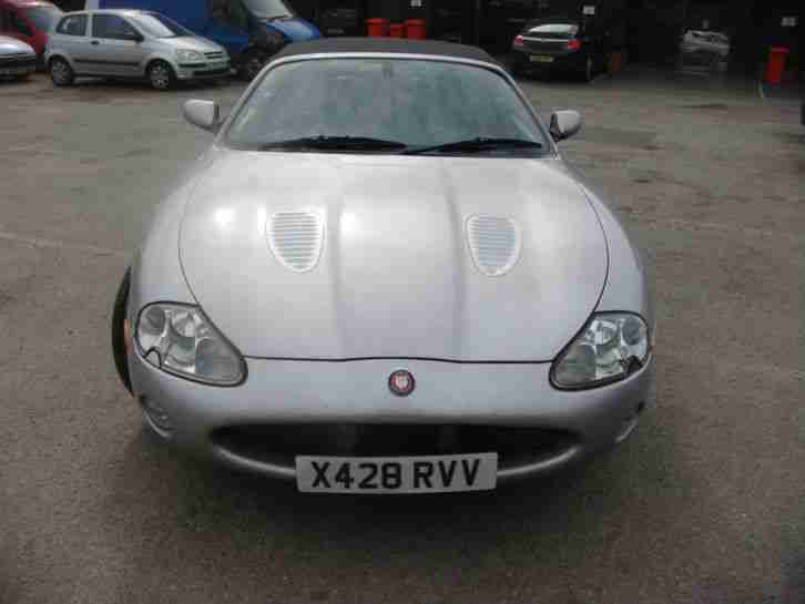 2000 X JAGUAR XKR AUTO CONVERTIBLE 4.0 SUPER CHARGED