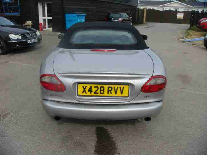 2000 X JAGUAR XKR AUTO CONVERTIBLE 4.0 SUPER CHARGED