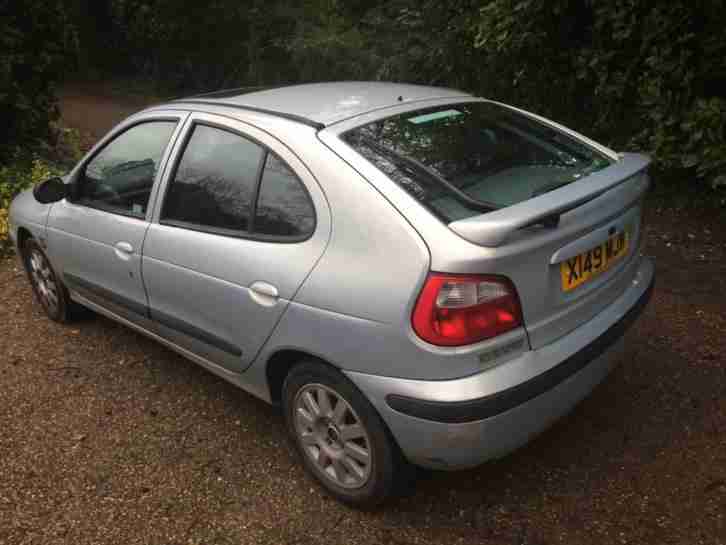 2000/X Renault Megane 1.6 16v Petrol 5 Door Dynamique + SILVER