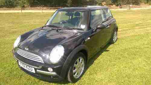 2001 51 One 1.6 Petrol Manual Black