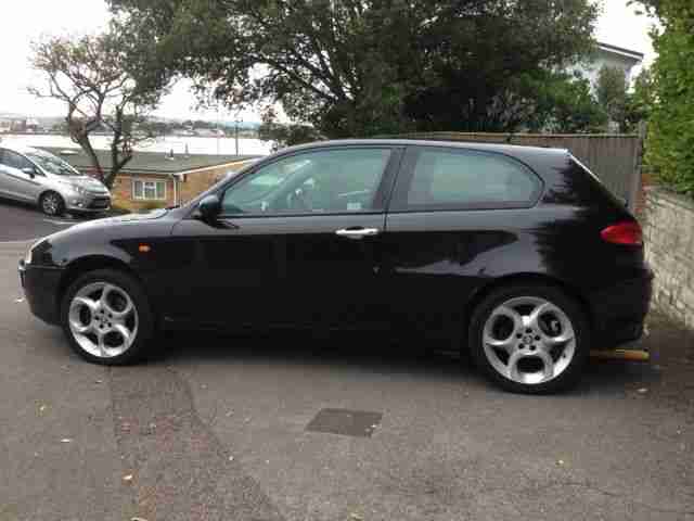 2001 ALFA ROMEO 147 T SPARK 2 LTR LUSSO - BLACK - Original 17" supersport alloys