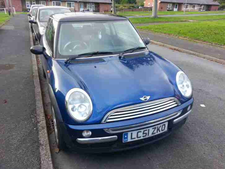 2001 BLUE COOPER WITH PANORANIC ROOF