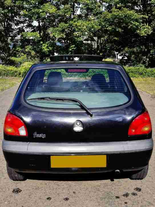 2001 FORD FIESTA 1.3 FLIGHT BLACK SUNROOF NEW MOT & SERVICE P/EX TO CLEAR
