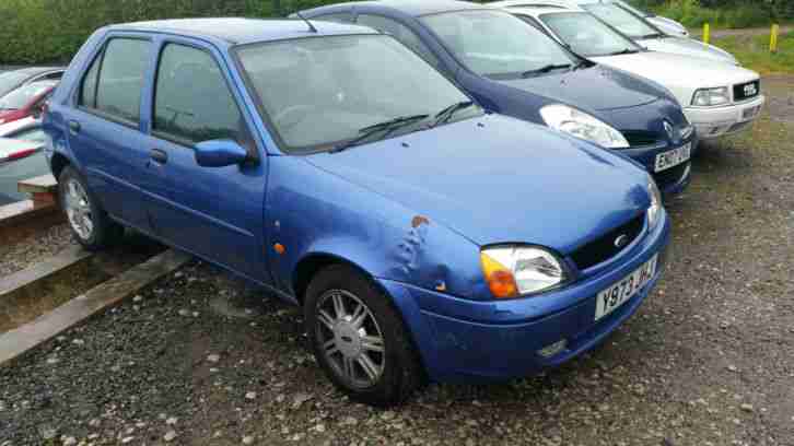 2001 FIESTA GHIA BLUE SPARES OR REPAIRS