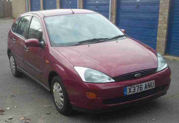 2001 FOCUS 1.6 LX. GOOD RELIABLE CAR.