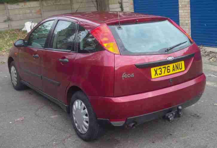 2001 FORD FOCUS 1.6 LX. GOOD RELIABLE CAR. BARGAIN PRICE. £595