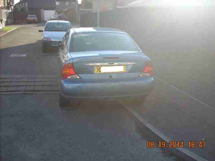 2001 FORD FOCUS GHIA BLUE