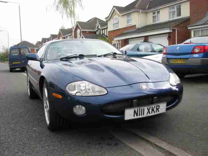 2001 JAGUAR XKR COUPE AUTO BLUE