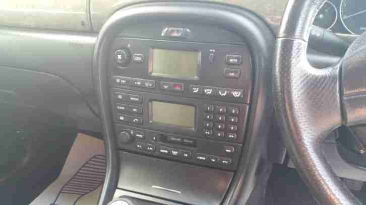 2001 Jaguar X-Type 2.5 V6 Sport