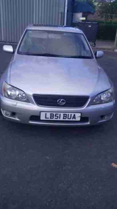 2001 LEXUS IS200 SE AUTO SILVER