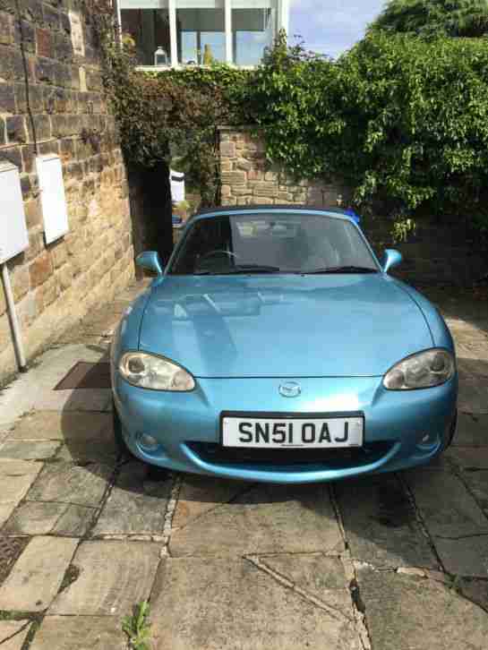 2001 MAZDA MX-5 BLUE