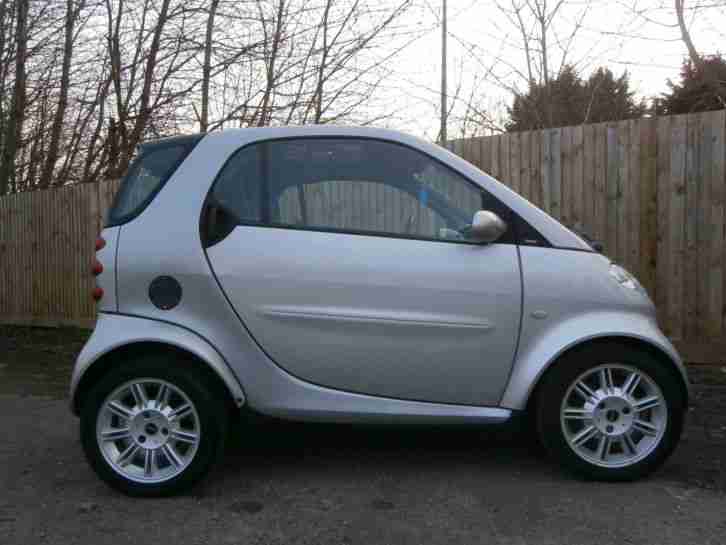 2001 MCC SMART PASSION AUTO (LHD) SILVER
