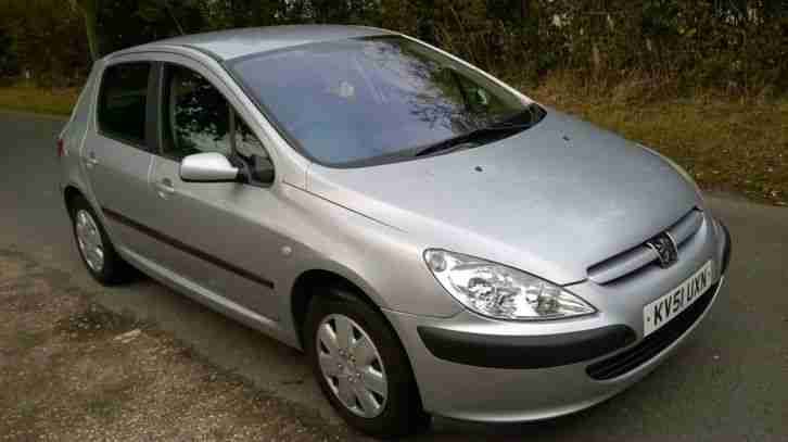 2001 PEUGEOT 307 1.4 LX SILVER - CHEAP CAR - SPARES OR REPAIR