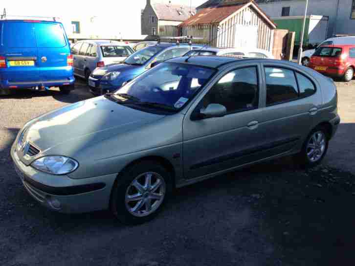 2001 Renault Megane 1.6 16v Fidji AUTOMATIC PETROL GREEN 2 PREVIOUS OWNERS