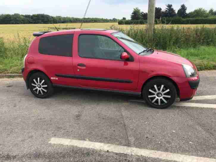 2001 clio expression 1.2 no reserve