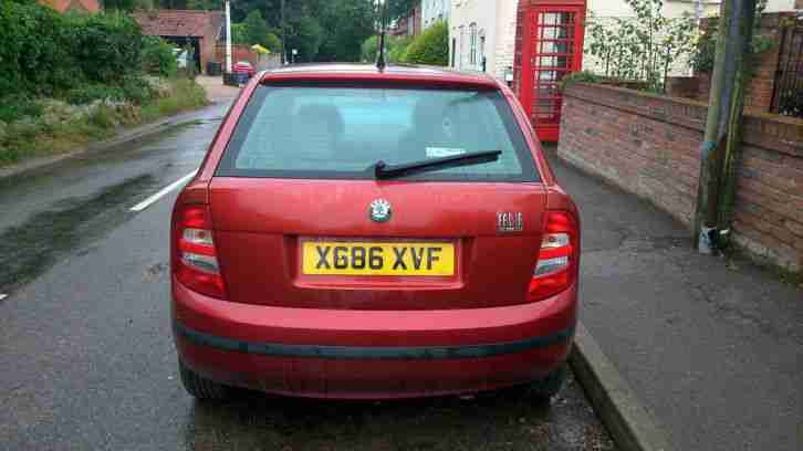 2001 SKODA FABIA COMFORT 8V ORANGE
