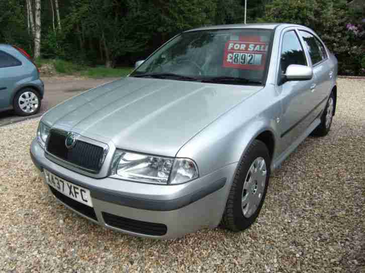 2001 OCTAVIA AMBIENTE 2.0i .. SILVER ..