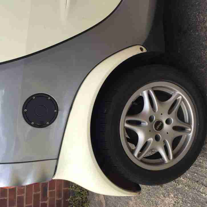 2001 Smart Car Passion AUT ForTwo RHD White/Silver