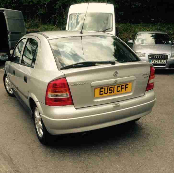 2001 VAUXHALL ASTRA CLUB 16V SILVER,MOT, 5 DOOR,1 PREVIOUS OWNER,A/C, CM21