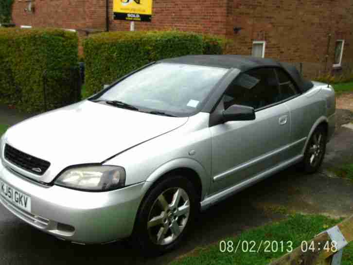 2001 VAUXHALL ASTRA COUPE CONVERTIBLE SILVER SPARES OR REPAIR