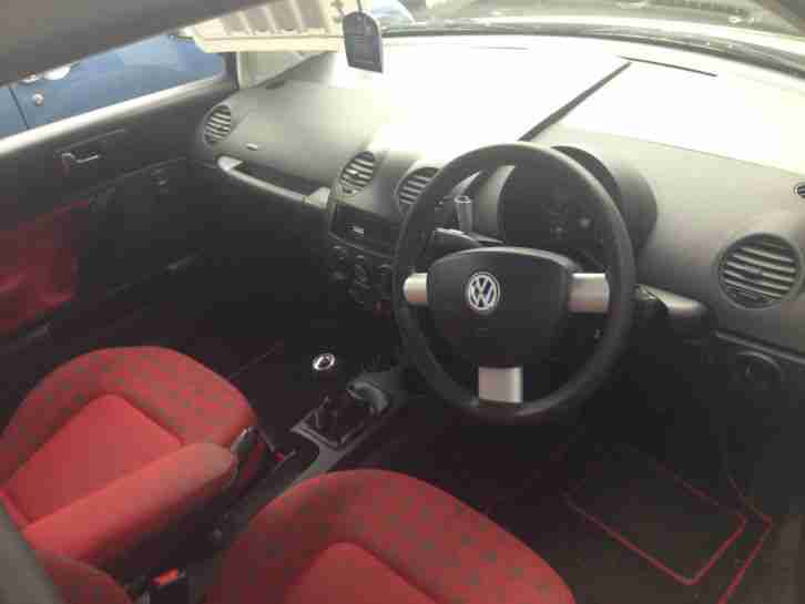 2001 VOLKSWAGEN BEETLE BLACK