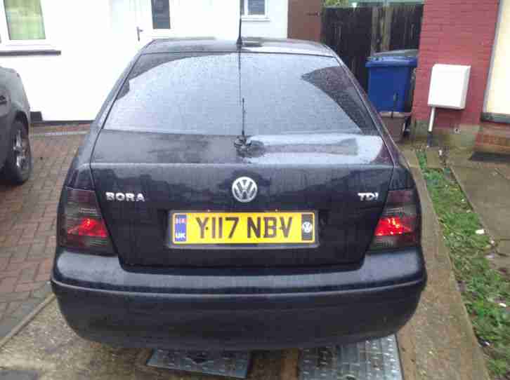 2001 VOLKSWAGEN BORA SE TDI BLACK