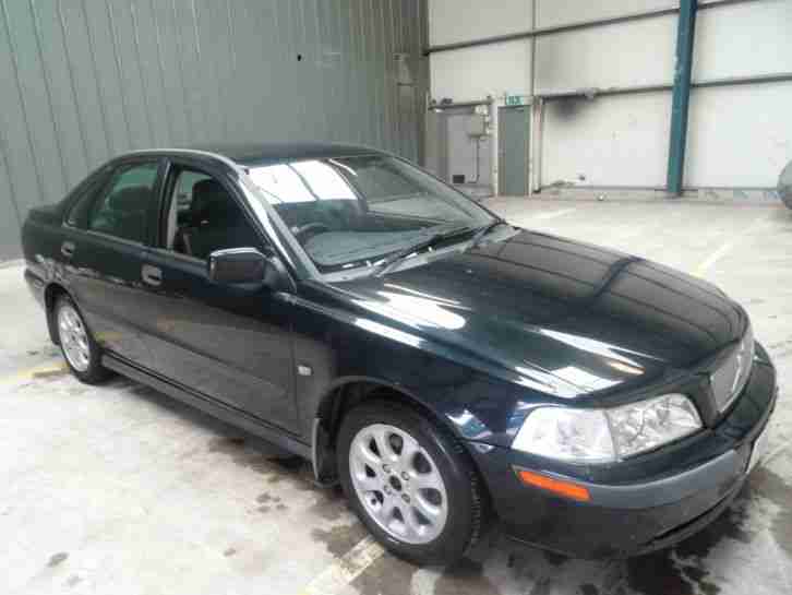 2001 VOLVO S40 SE 1.8 BLACK PETROL 4 DOOR SALOON