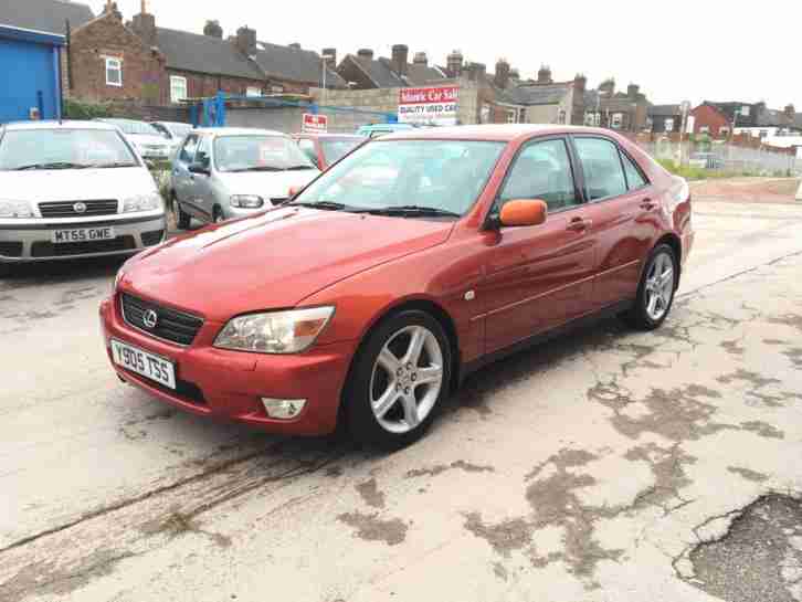 2001/Y REG Lexus IS 200 SPARES OR REPAIRS STARTS & DRIVES no mot