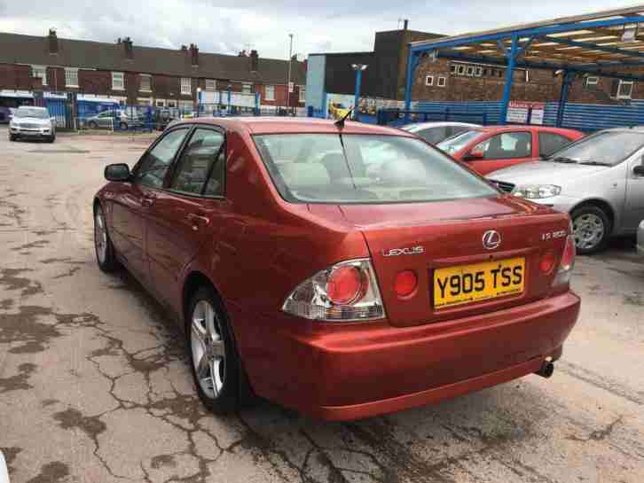 2001/Y REG Lexus IS 200 SPARES OR REPAIRS STARTS & DRIVES no mot