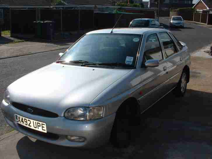 2001 ford escort finesse 1.6 X reg