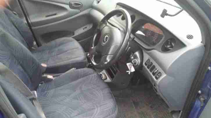 2002 02 DAIHATSU YRV 5 DOOR 5 SPEED MANUAL BLUE