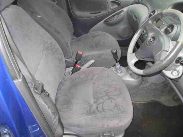 2002 02 TOYOTA YARIS CDX D-4D BLUE 1.4 DIESEL &pound;30 ROAD TAX VERY ECONOMICAL