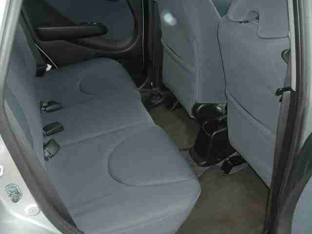 2002 ('51 Plate) Honda Jazz 1.4i-DSI SE Sport 5 Door Hatchback. Low Mileage