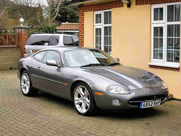 2002/52 JAGUAR XK8 4.2 V8 300 BHP COUPE LEATHER WOOD PACK BIG ALLOYS XKR