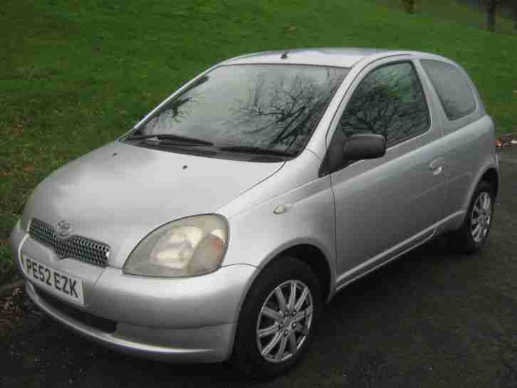 2002/52 Toyota Yaris 1.4 D-4D GLS Diesel 3 Door Siver Great Economy £30 ROAD TAX