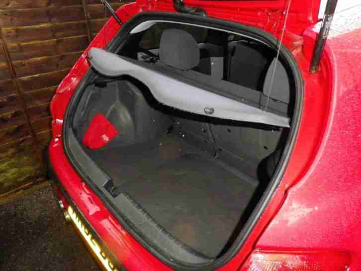 2002 ALFA ROMEO 147 T SPARK RED 1.6l