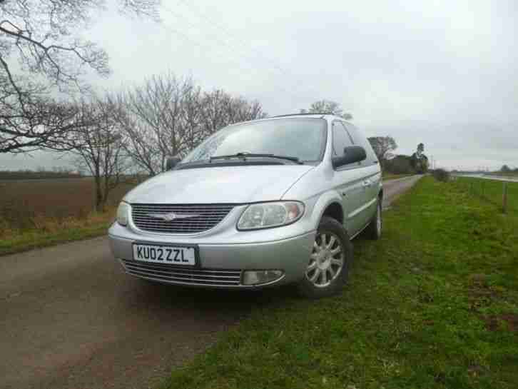2002 CHRYSLER VOYAGER 2.4 LX SILVER New MOT 7 Seater 3 Owners 116000 miles