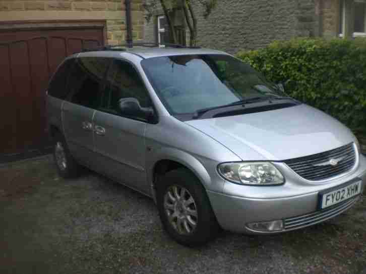 2002 CHRYSLER VOYAGER LX SILVER,air con,7 seats,tinted windows,good condition,l