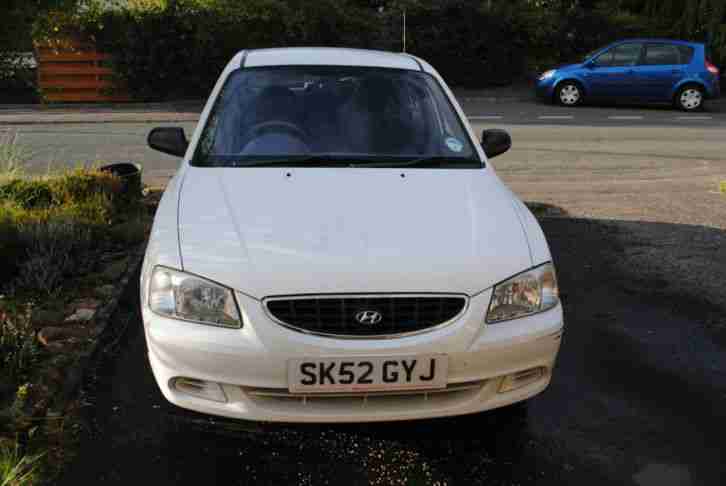 2002 HYUNDAI ACCENT GSI WHITE