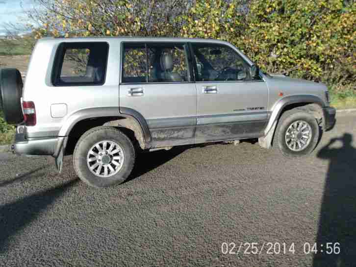 2002 ISUZU TROOPER INSIGNIA DT LWB A SILVER/GREY MOT AUTOMATIC