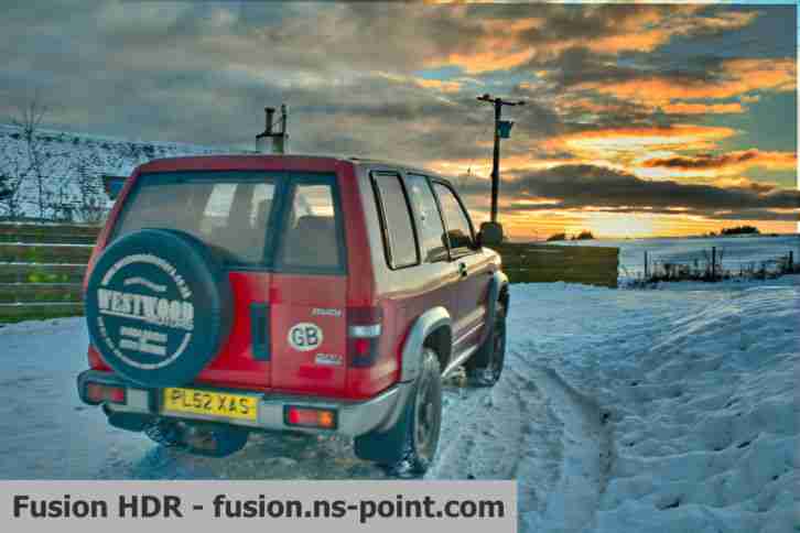 2002 ISUZU TROOPER TURBO DIESEL SWB 3 door Snorkel and 4" body lift