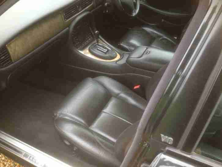 2002 JAGUAR XJ SPORT V8 AUTO BLACK