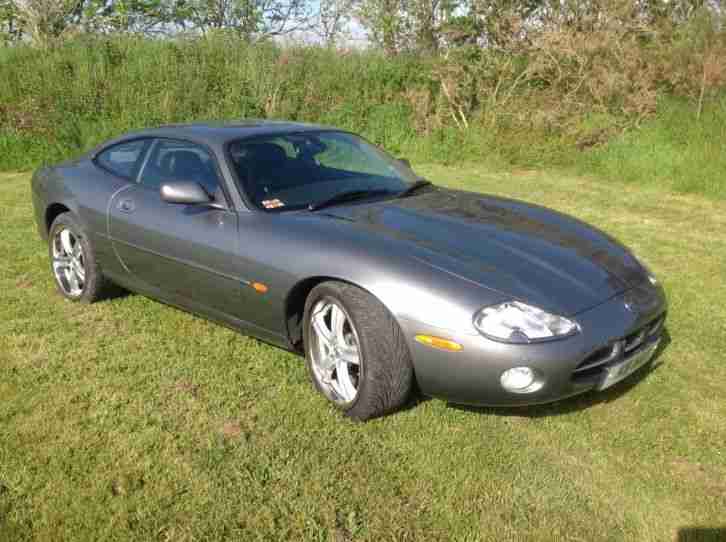 2002 JAGUAR XK8 4.2 6 SPEED AUTO PX TAKEN